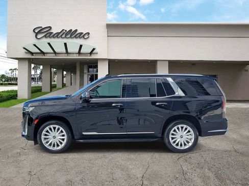 Certified 2023 Cadillac Escalade Luxury RWD image 2