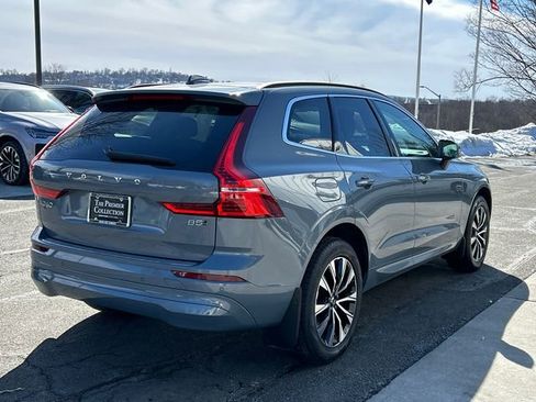 Certified 2023 Volvo XC60 B5 Core w/ Climate Package image 4