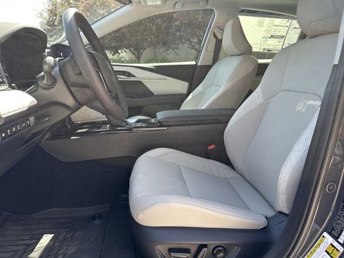New 2026 Toyota Camry XLE AWD/4WD image 15