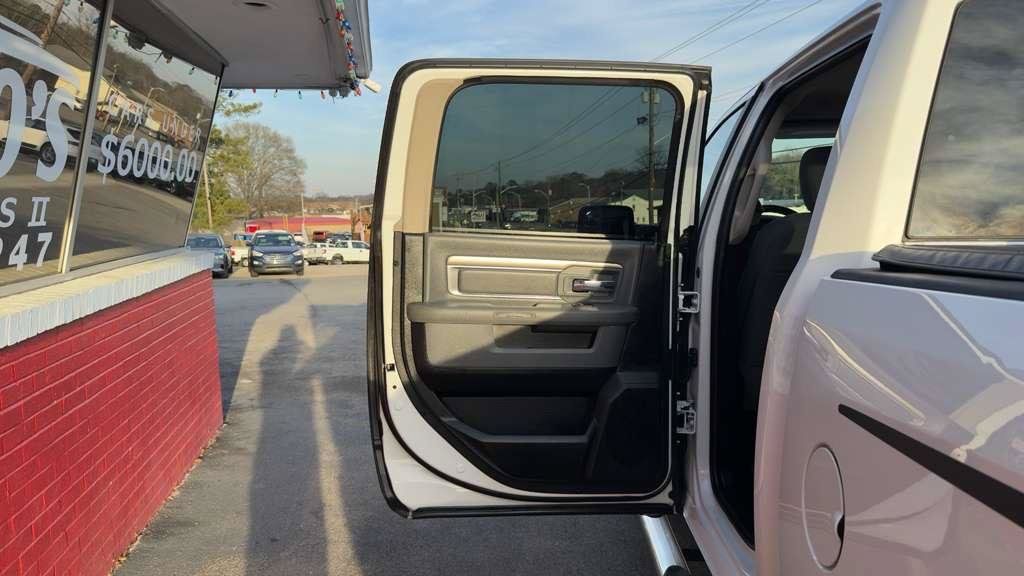 Used 2017 RAM 1500 Big Horn RWD image 16
