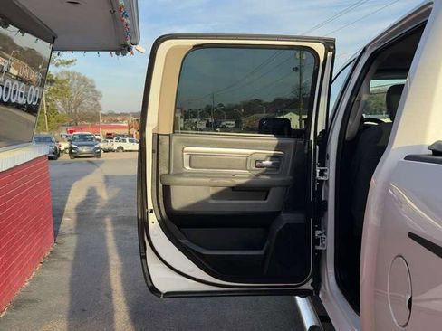 Used 2017 RAM 1500 Big Horn image 16