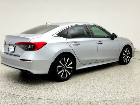 Used 2022 Honda Civic EX image 5