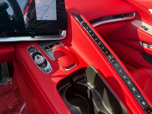 Used 2024 Chevrolet Corvette Stingray Premium Cpe w/ Z51 Performance Package image 20