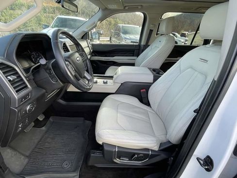 Used 2018 Ford Expedition Platinum image 15