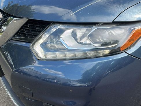 Used 2016 Nissan Rogue SL w/ SL Premium Package image 8