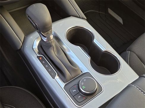 New 2025 Chevrolet Blazer LT w/ Midnight/Sport Edition image 13