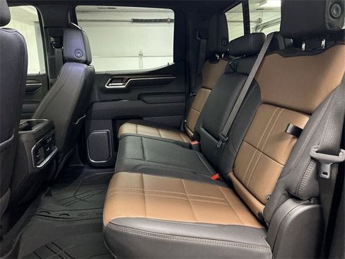 Certified 2025 Chevrolet Silverado 1500 High Country image 26