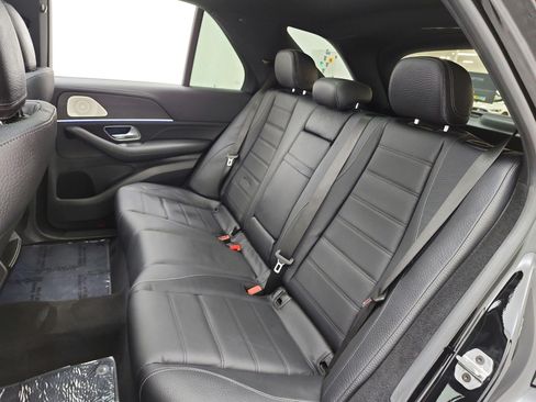 Certified 2025 Mercedes-Benz GLE 450 4MATIC image 23