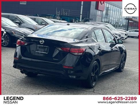 Certified 2023 Nissan Sentra SR w/ Midnight Edition Package FWD image 8