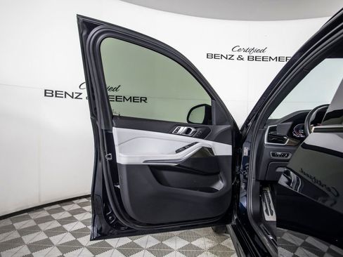 Used 2023 BMW X5 sDrive40i w/ M Sport Package image 21