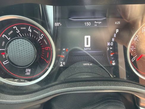 Used 2022 Dodge Challenger R/T RWD image 6