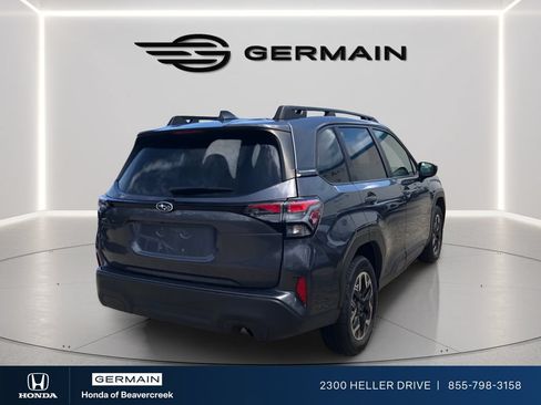 Used 2025 Subaru Forester Premium AWD/4WD image 4