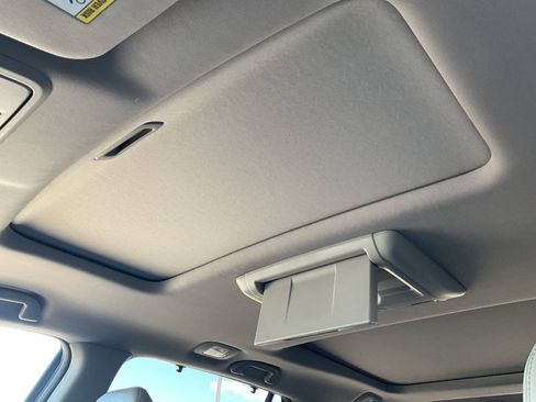 Used 2016 Honda Pilot Elite image 32