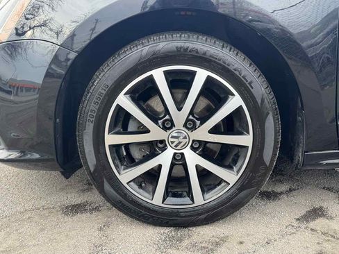 Used 2017 Volkswagen Jetta SE image 9
