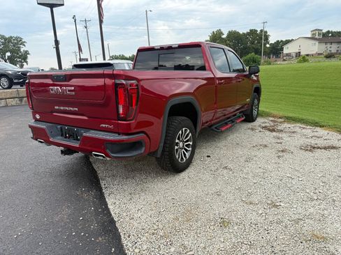 Used 2023 GMC Sierra 1500 AT4 w/ Technology Package AWD/4WD image 3