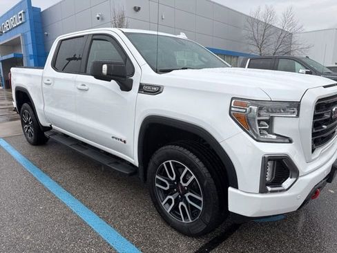Used 2019 GMC Sierra 1500 AT4 w/ AT4 Premium Package image 2
