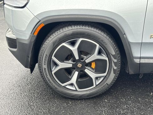 Used 2023 Rivian R1S Adventure image 28