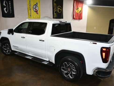 Used 2023 GMC Sierra 1500 SLT w/ SLT Premium Plus Package AWD/4WD image 80