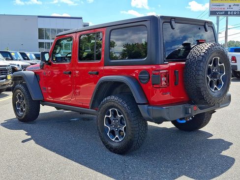Used 2022 Jeep Wrangler Unlimited Rubicon 4xe w/ Cold Weather Group AWD/4WD image 4