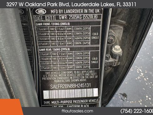 Used 2011 Land Rover LR2 HSE image 74