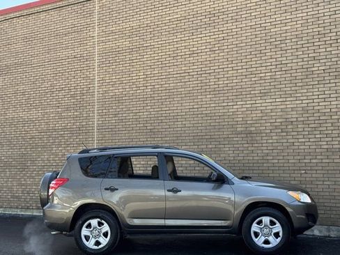 Used 2012 Toyota RAV4 4WD w/ Value Pkg image 7