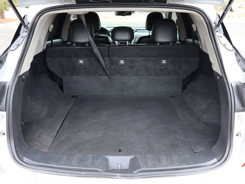 Used 2021 Nissan Murano SV w/ SV Special Edition Package image 14