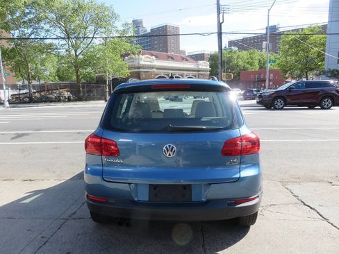 Used 2017 Volkswagen Tiguan S AWD/4WD image 8