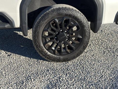 Used 2024 GMC Sierra 2500 Denali w/ Denali Reserve Package image 11