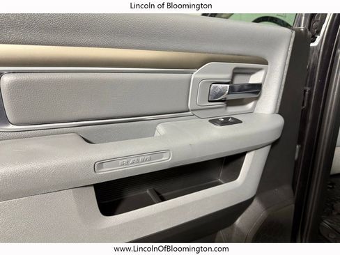 Used 2018 RAM 1500 SLT image 47