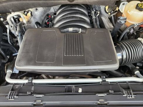 Used 2023 GMC Yukon XL AT4 AWD/4WD image 31