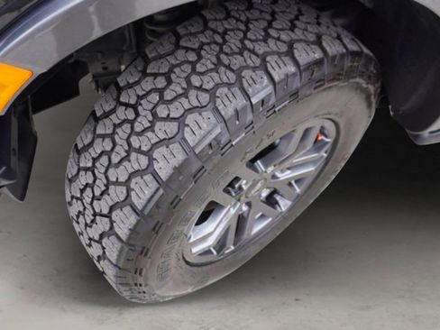 Used 2023 Ford Ranger Lariat w/ Tremor Off-Road Package image 11