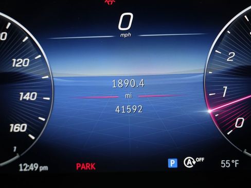 Used 2023 Mercedes-Benz GLC 300 4MATIC w/ Exclusive Trim Package image 53