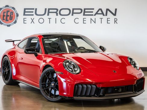 Used 2025 Porsche 911 Carrera GTS RWD image 1
