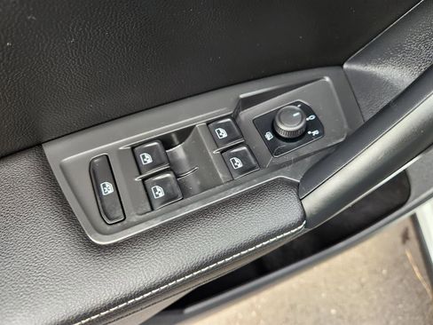 Certified 2024 Volkswagen Tiguan S image 27