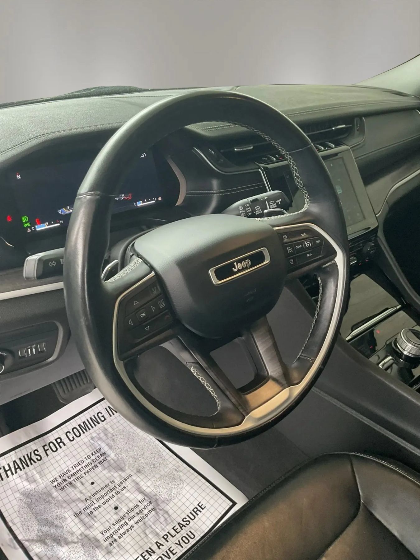 Used 2021 Jeep Grand Cherokee L Limited AWD/4WD image 25