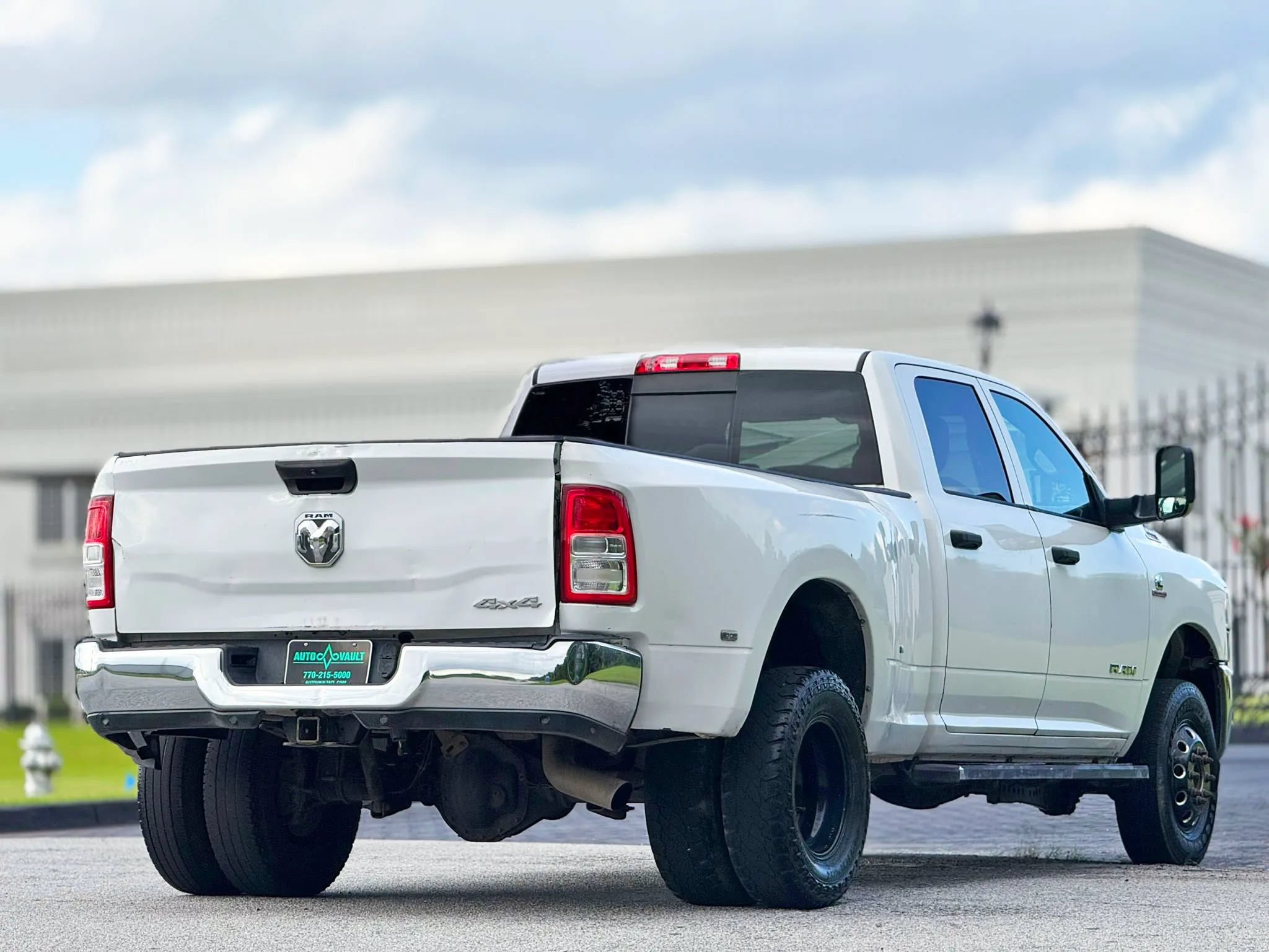 Used 2019 RAM 3500 Tradesman AWD/4WD image 10