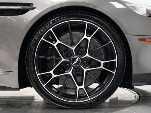 Used 2019 Aston Martin Rapide AMR image 40