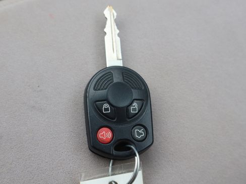 Used 2006 Ford Fusion SEL image 23