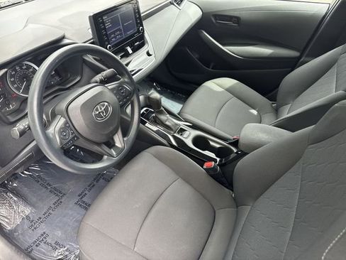 Used 2022 Toyota Corolla LE FWD image 15
