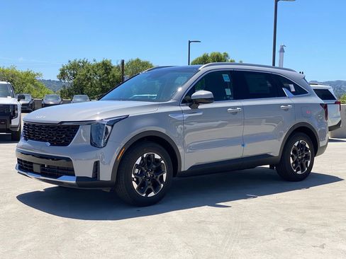 New 2026 Kia Sorento S FWD image 7