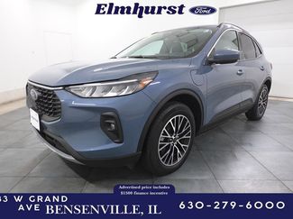 Used 2023 Ford Escape SE video 1