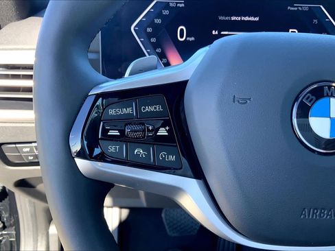 Certified 2025 BMW 330i Sedan image 21