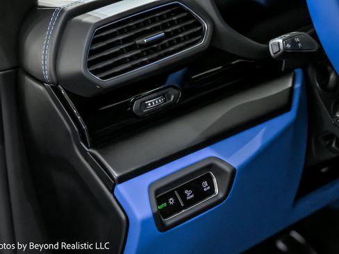 Used 2023 Lamborghini Urus S image 26