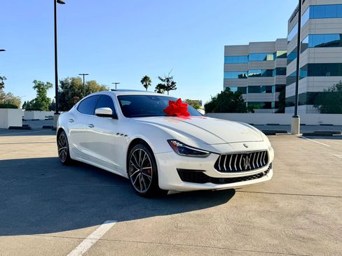 Used 2019 Maserati Ghibli GranLusso RWD image 18