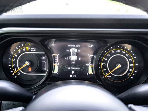 New 2025 Jeep Gladiator Mojave w/ Dual Top Group image 15