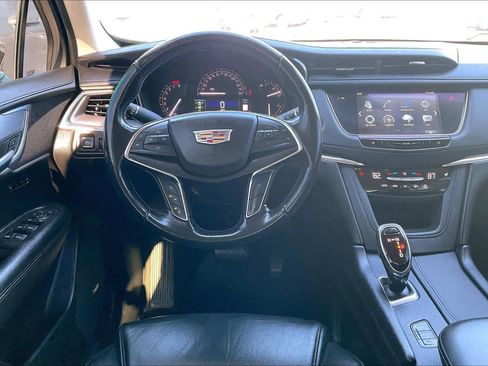 Used 2019 Cadillac XT5 Luxury image 5