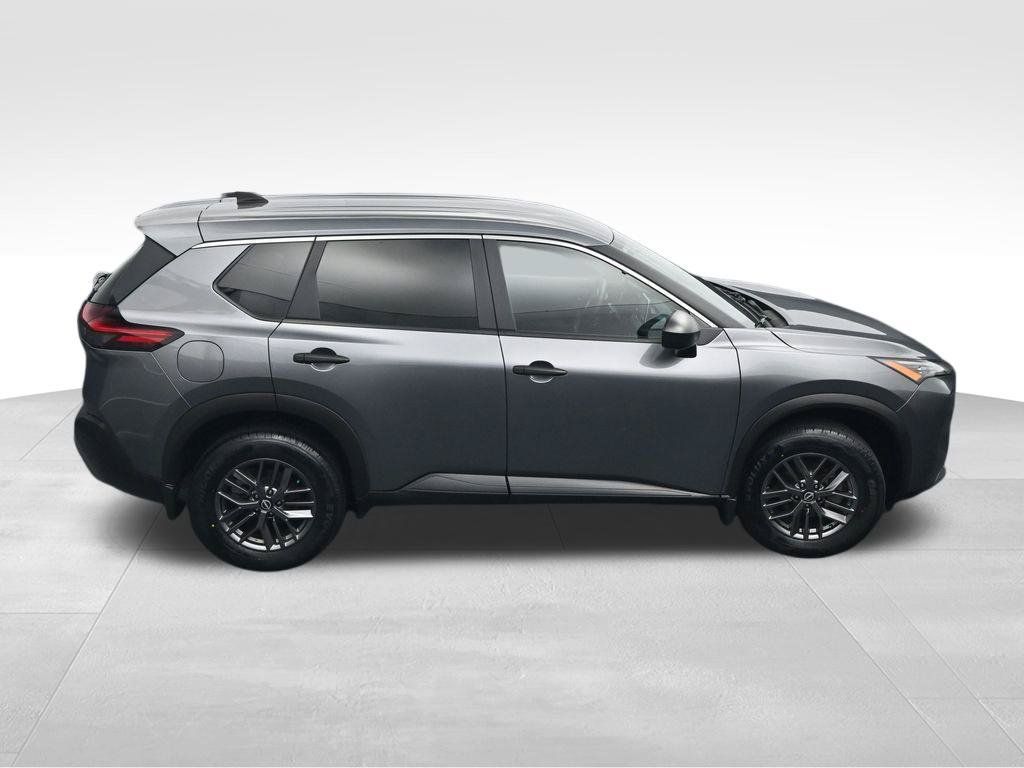 Used 2023 Nissan Rogue S AWD/4WD image 36