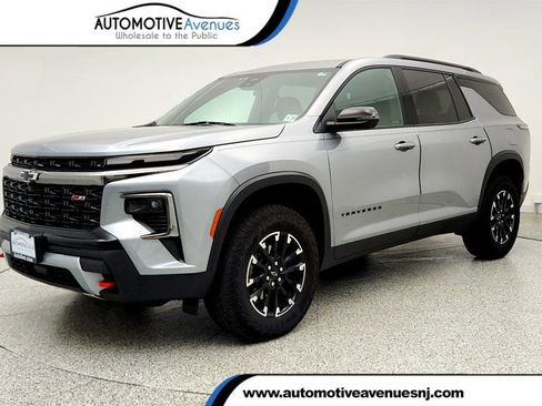 Used 2024 Chevrolet Traverse Z71 AWD/4WD image 1
