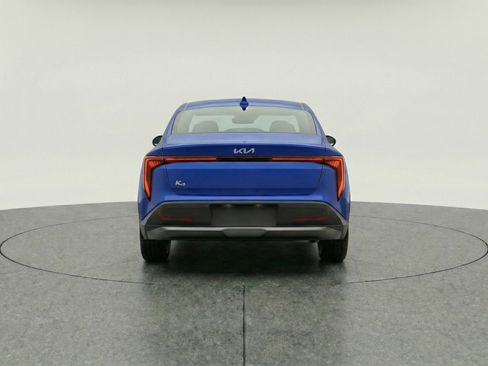 Used 2025 Kia K4 LXS FWD image 7