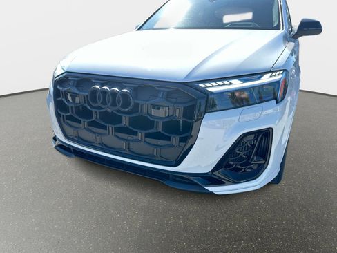 New 2026 Audi SQ7 Prestige image 8